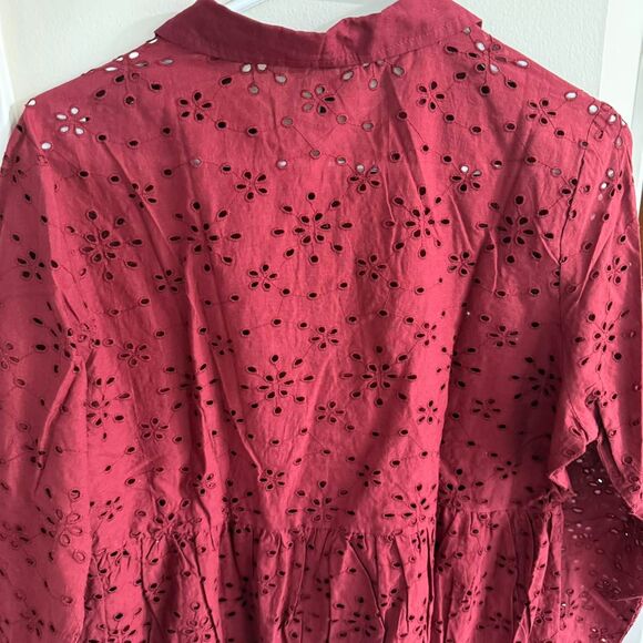 100% Cotton NWT Maroon / Burgundy Blouse with Eyelet peplum button down details - Picture 6 of 6